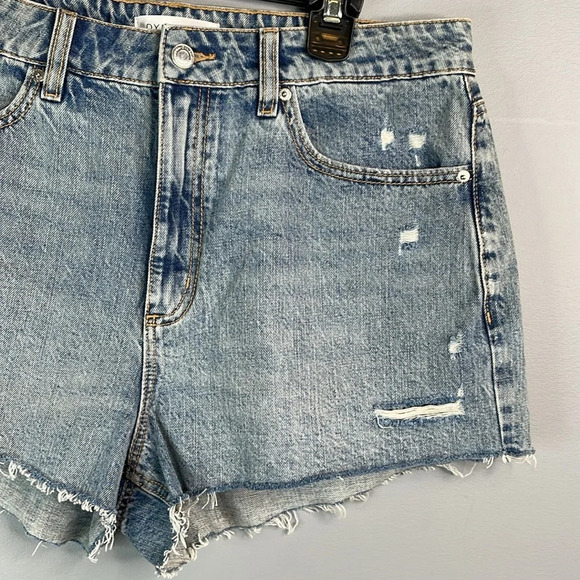 DYNAMITE High Waist Distressed Cutoff Shorts Medium Blue High Waist Frayed 30 - Picture 5 of 11